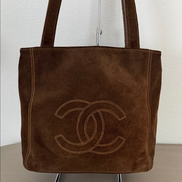 Chanel Brown Suede Tote Bag - Picture 2 of 11